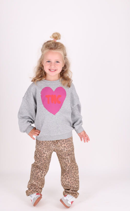 The New Chapter | Billie sweater grijs met roze hart