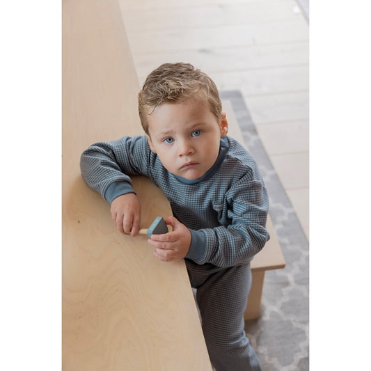 Kind met ijsblauwe kleur Feetje Pyjama