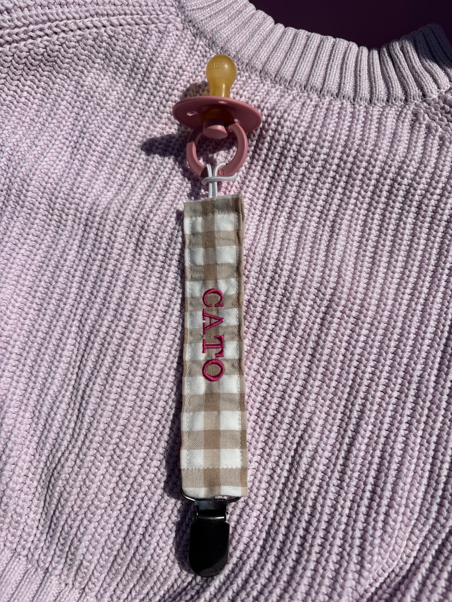 Atelier Soof | speenkoord met naam beige check