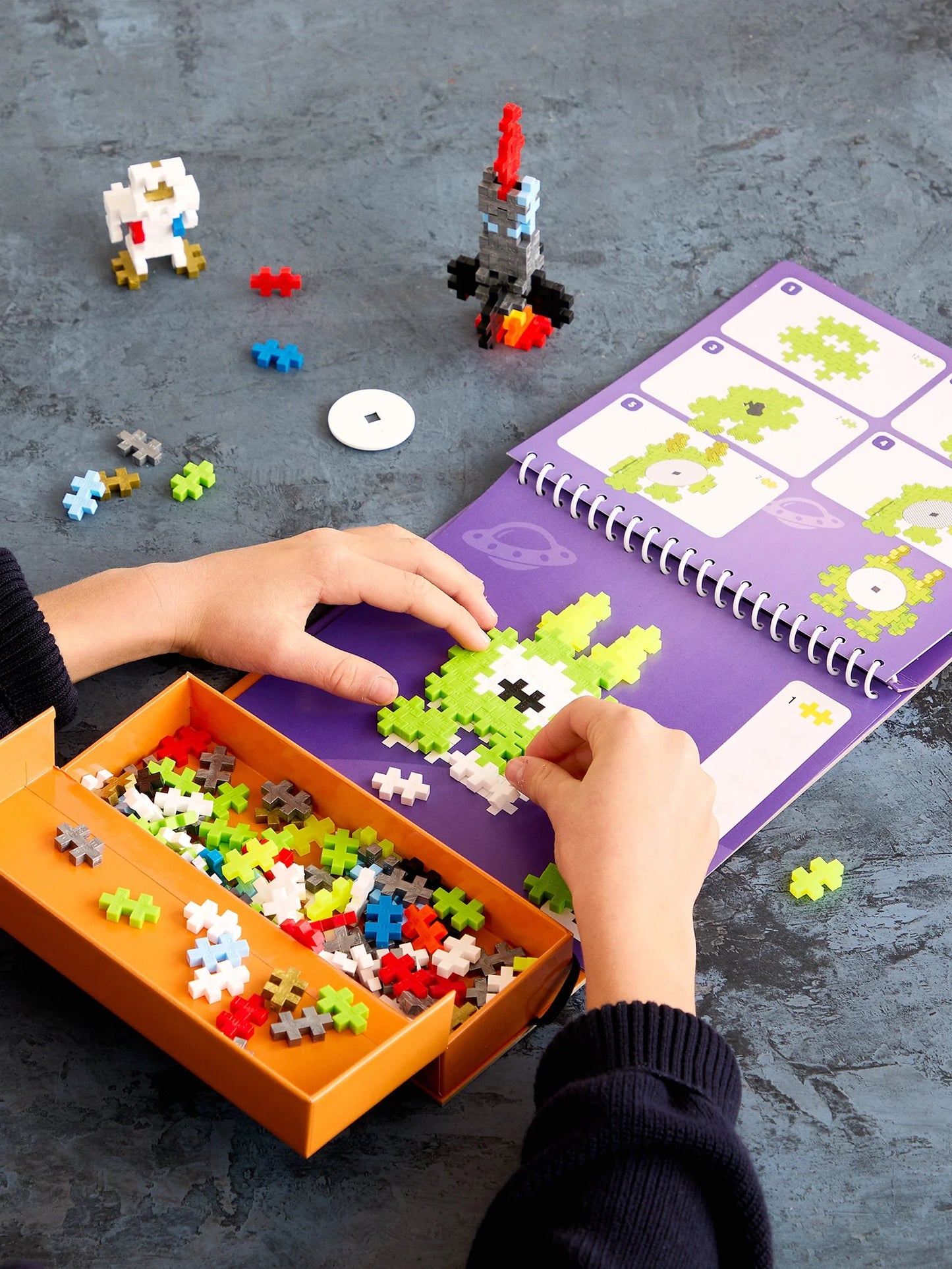 Plus-Plus | Space Activity Pad – Creatief Ruimte Bouwspeelgoed (125 Stuks)