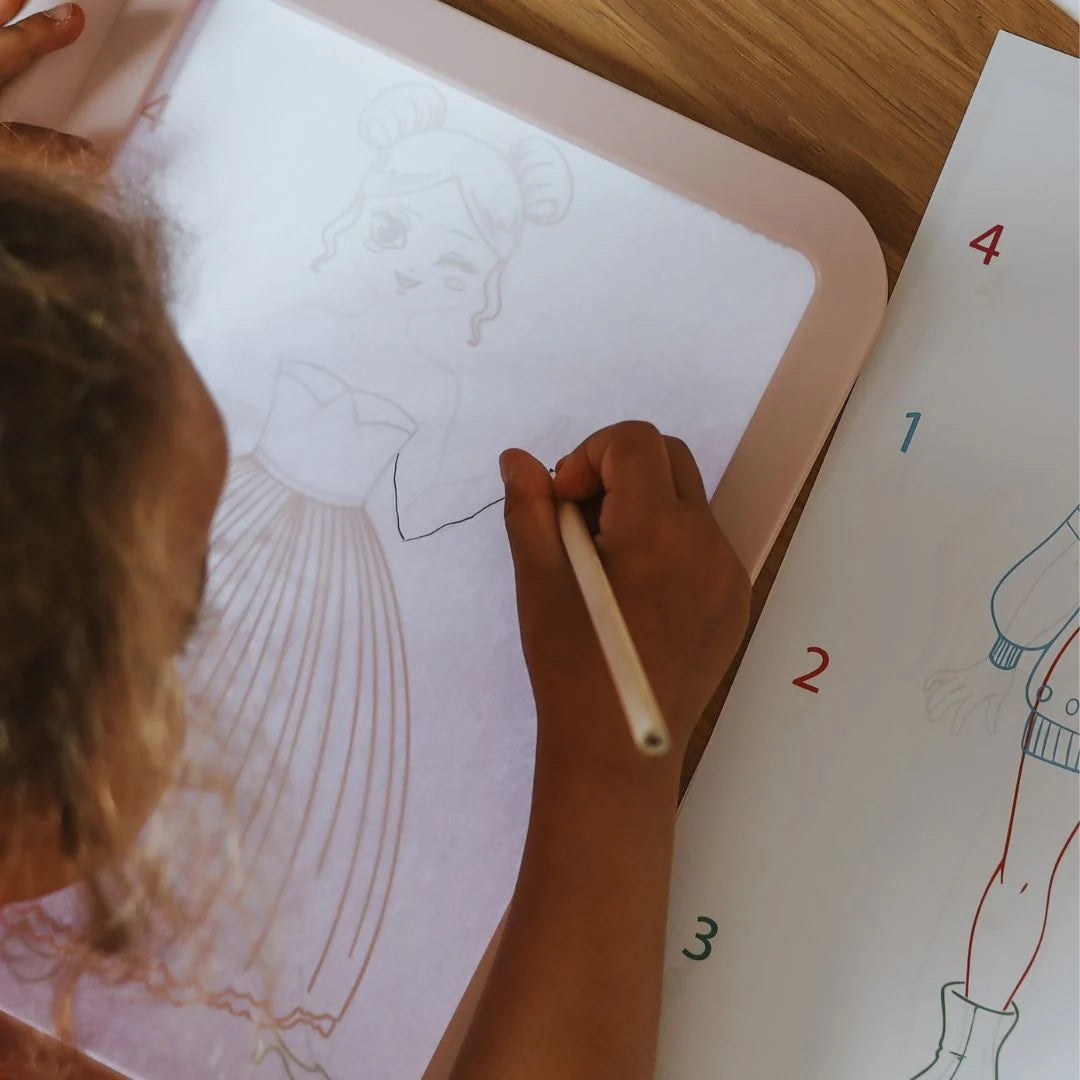 Kidywolf | KIDYDRAW PRO Let’s Draw Fashion – Verlicht Tekenbord voor Jonge Designers