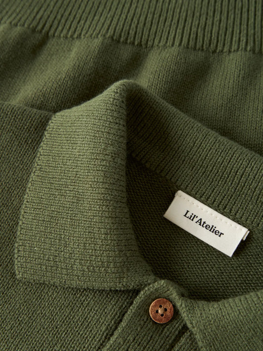 Lil’ Atelier | Gebreide polo trui | Olijfgroen