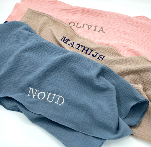 Hydrofiele doek met naam – Gepersonaliseerd & onmisbaar voor dagelijks gebruik