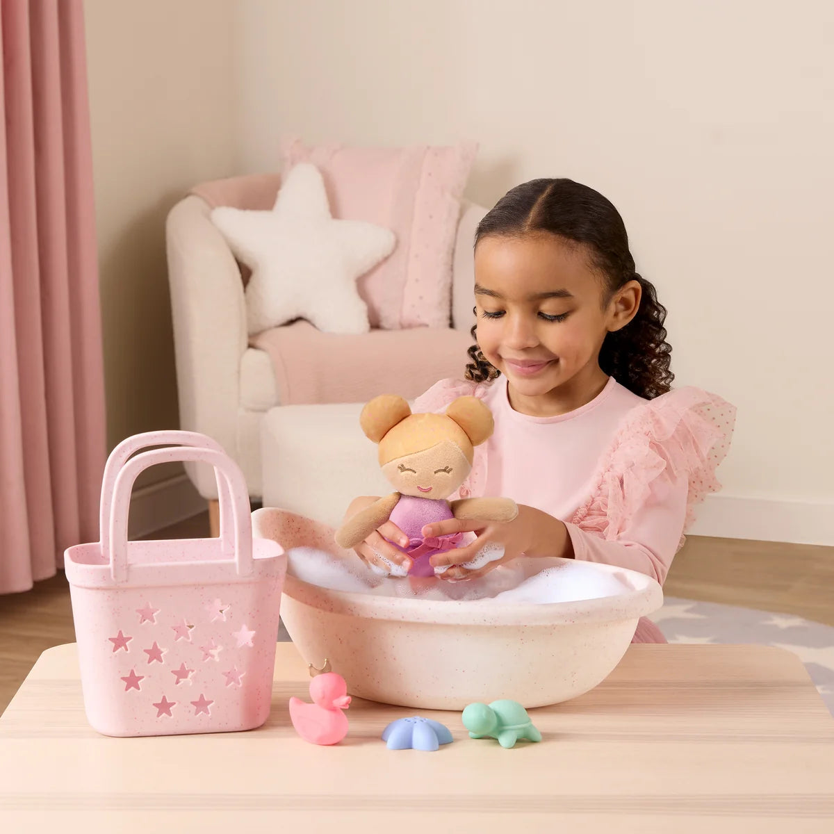Lullababy | badpop met accessoires in mandje