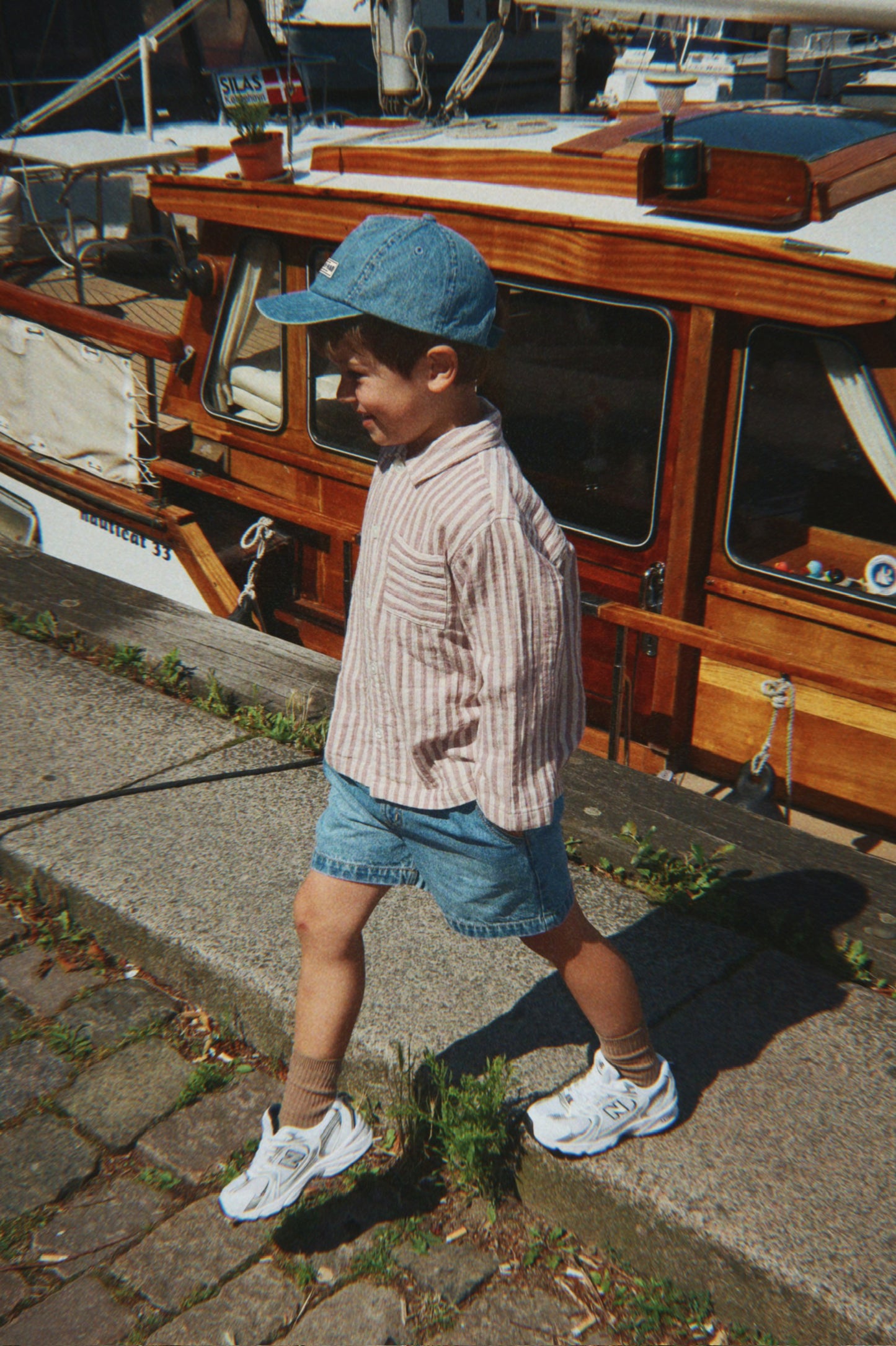 Konges Sløjd | korte spijkerbroek voor kinderen – zachte denim short met elastische taille