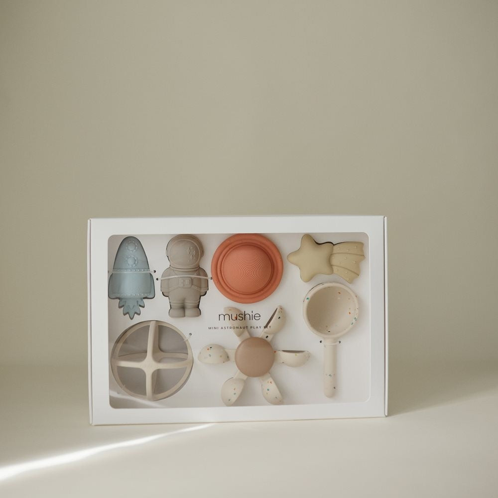 Mushie | Cadeauset Mini Astronaut – ruimte-badspeelgoed