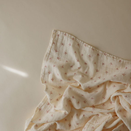 Mushie | Hydrofiele doek Bows 120 × 120 cm – Swaddle